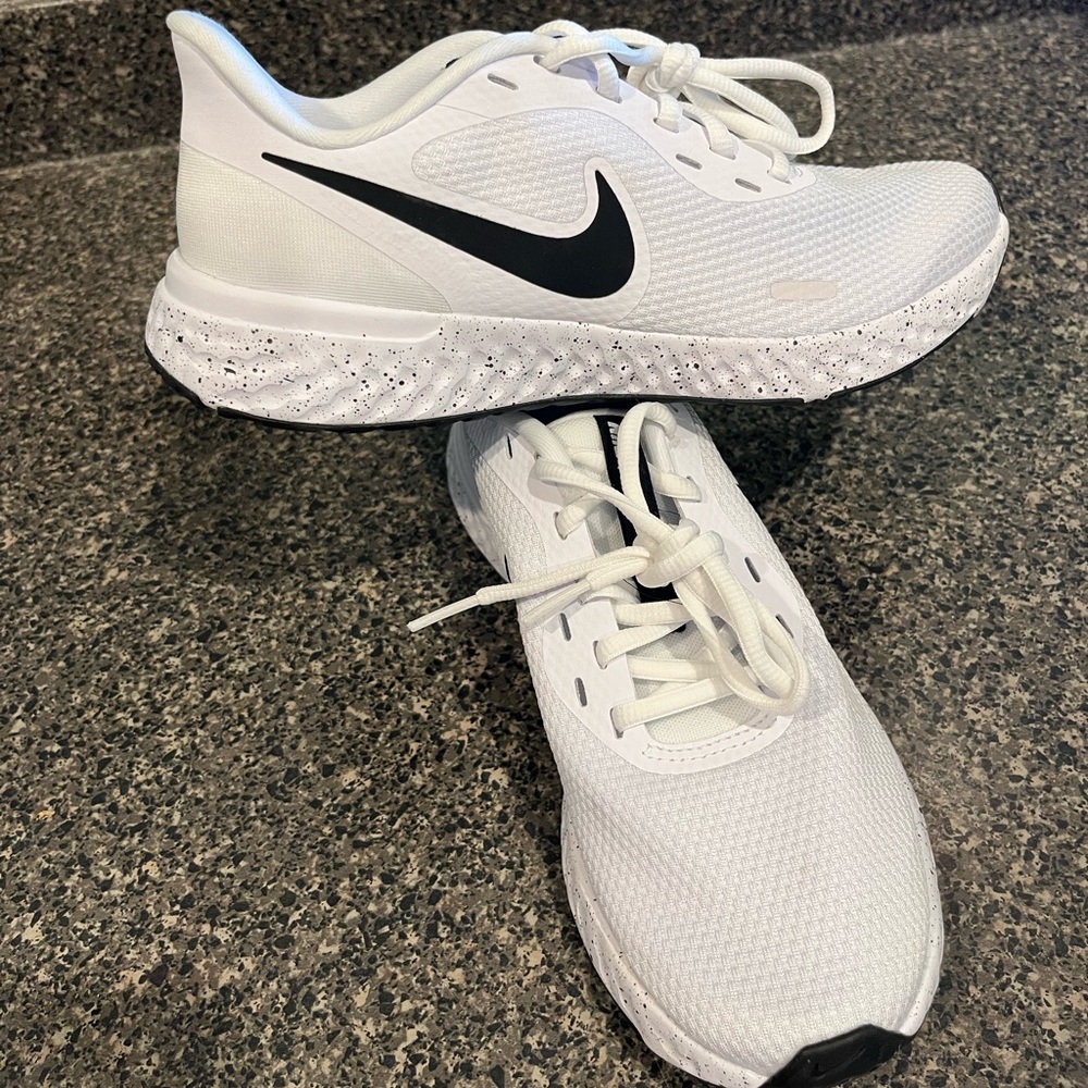Nike women’s revolution running shoes